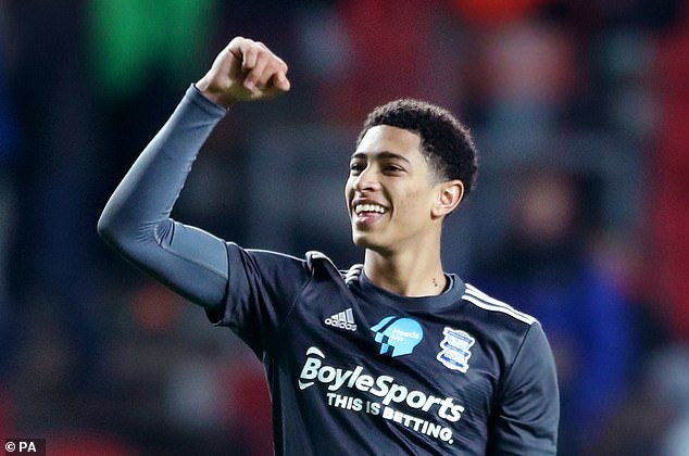 NBA半场：哈登19分，戈贝尔一级恶意，快船56-42领先森林狼