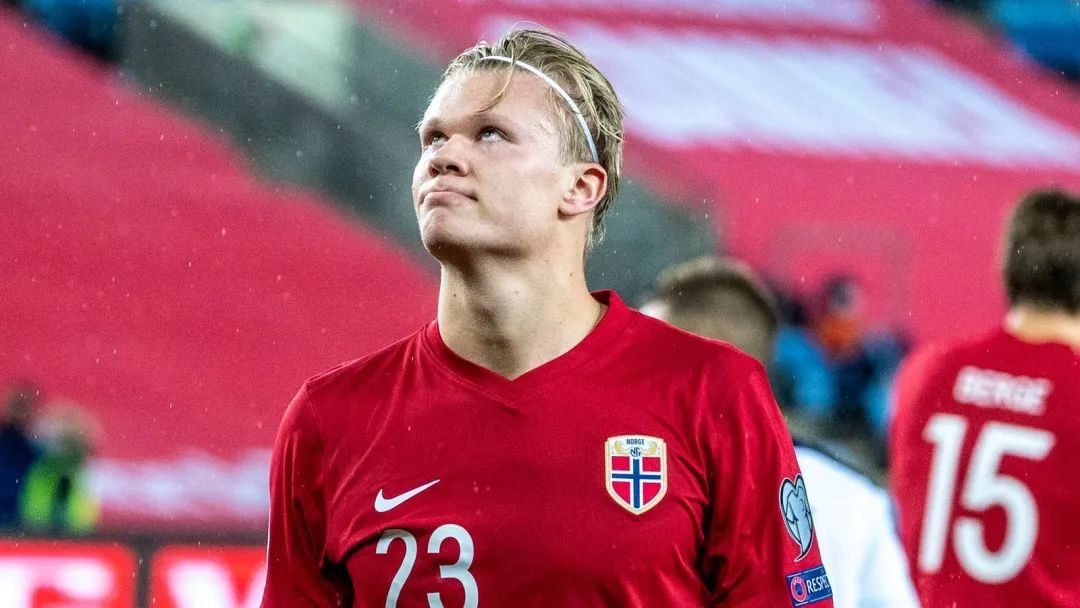 申花vs广岛三箭全场数据：射门13-14，控球率36-64