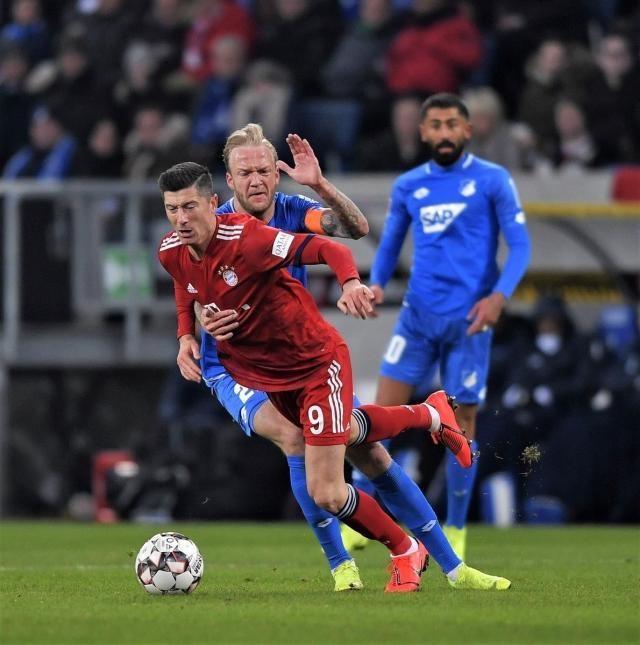 赫罗纳主帅：球队在对抗方面始终处于劣势，冬窗要补强防守端（赫罗纳主帅坦言球队对抗处下风，冬窗将加固防线）