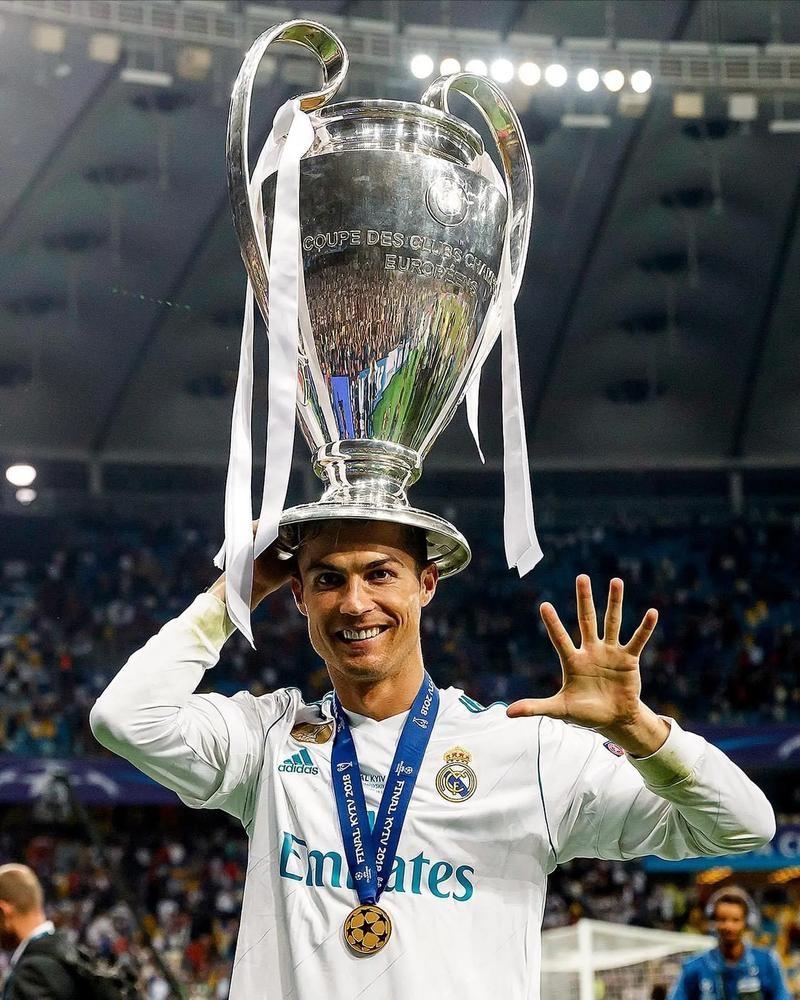 穆帅：我曾为麦克托米奈让博格巴坐板凳，曼联放走他是个大错（穆帅：曾为麦克托米奈让博格巴打替补，曼联放走他是重大失误）