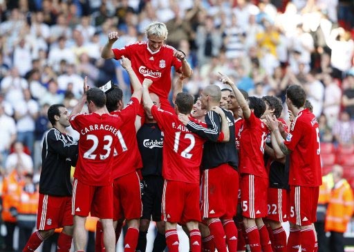 世体：马拉多纳84年国王杯决赛的巴萨10号球衣以15万欧售出（《世体》：马拉多纳1984年国王杯决赛巴萨10号战袍拍出15万欧元）