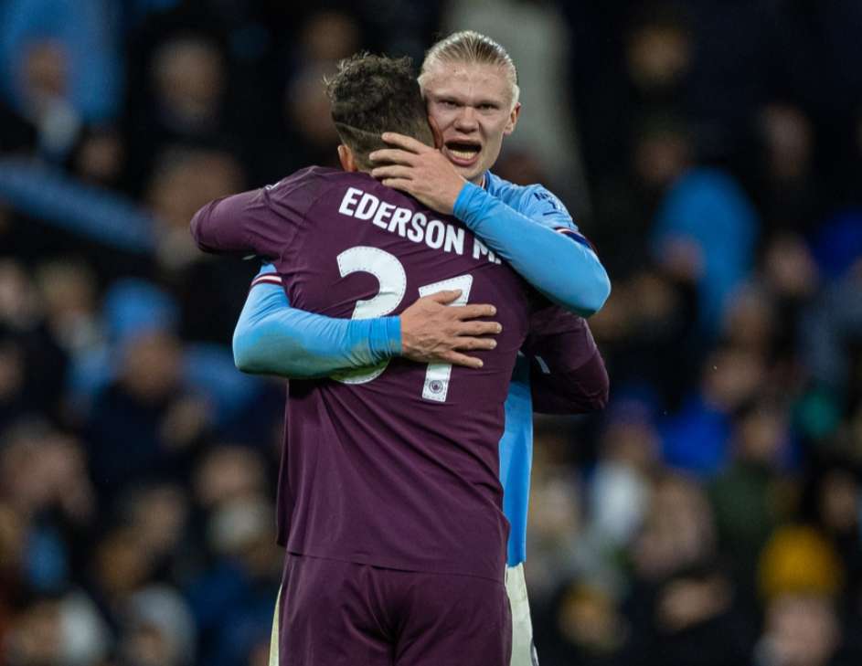 基米希：球队上半场表现不错，卡尔理应入选德国国家队（基米希称赞上半场发挥，力挺卡尔入选德国国家队）