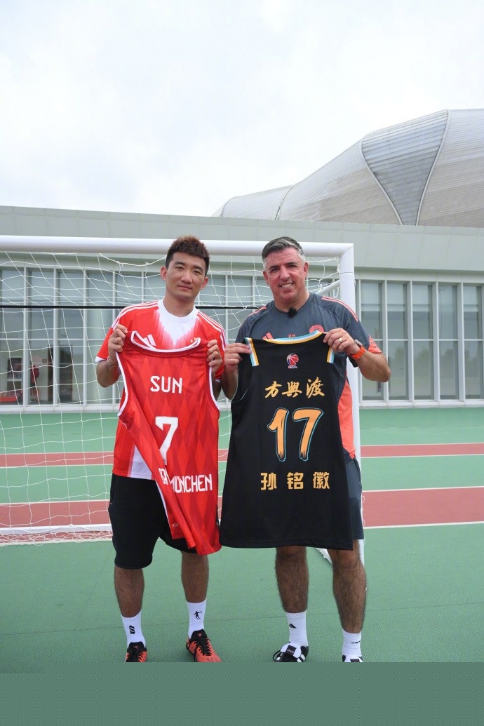 赢麻了，摩根：我对C罗的采访已是今年体育界收视率最高的采访