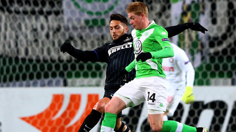 波兰足协谴责投掷烟火球迷：绝不容忍任何违反安全规定的行为